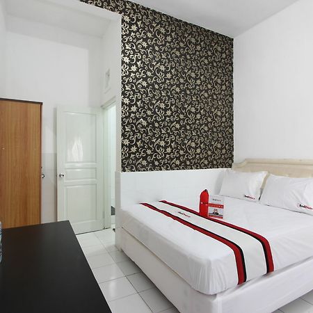 Reddoorz Near Gejayan Kejayan Exterior foto