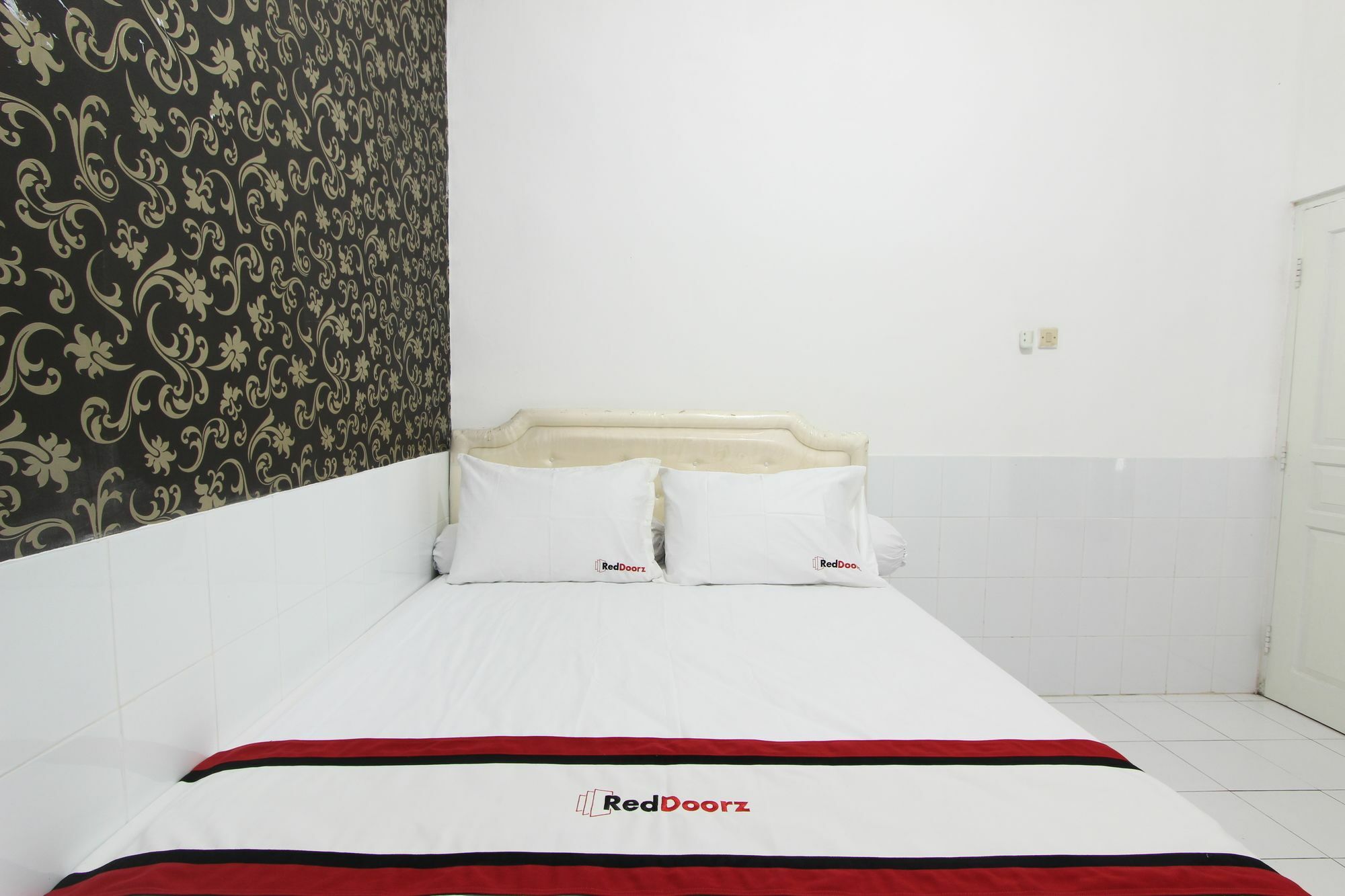 Reddoorz Near Gejayan Kejayan Exterior foto