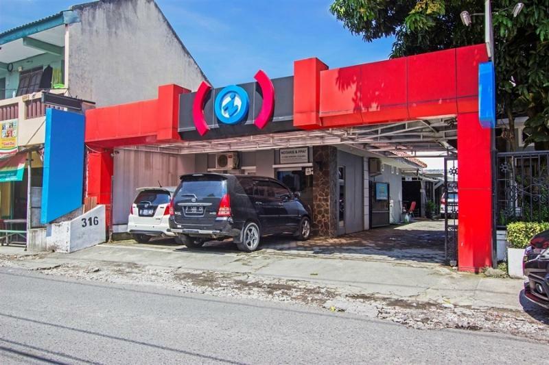 Reddoorz Near Gejayan Kejayan Exterior foto